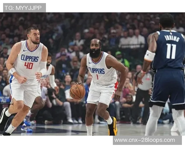 快船与爵士激战正酣谁能在西部争夺战中笑到最后